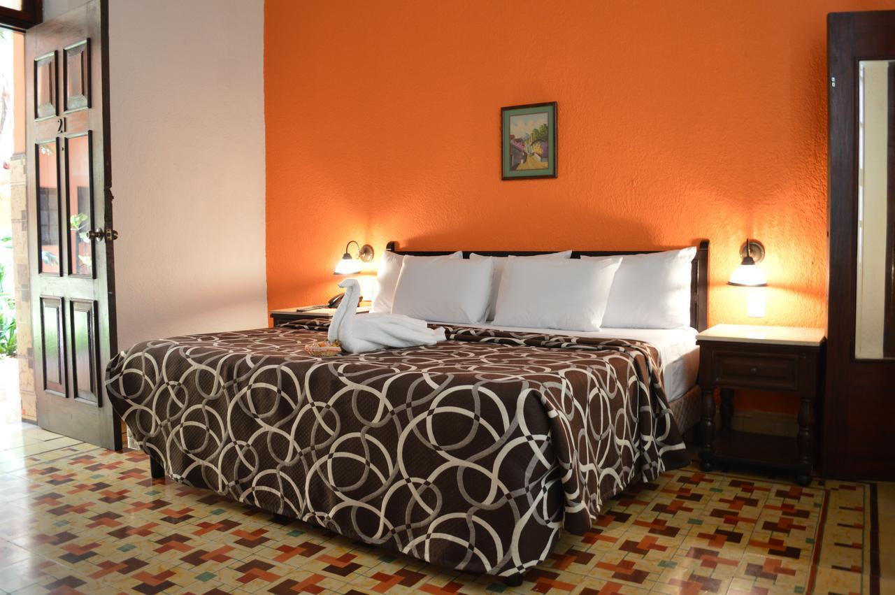 Hotel Colon Mérida Exterior foto